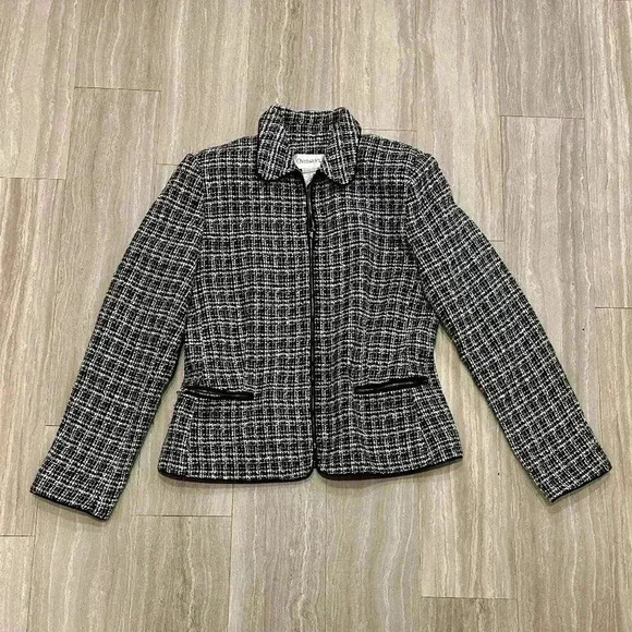 Chadwicks Jackets & Blazers - Vintage Black and White Tweed Jacket - Size 10/L by Chadwicks